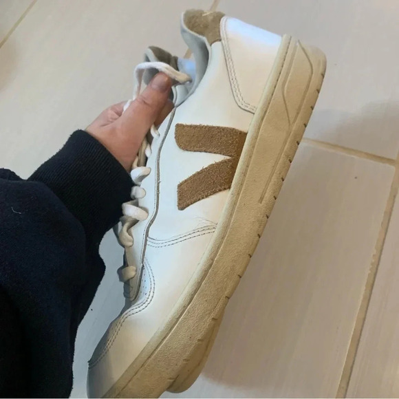 Veja V-10 B-Mesh White  Brown Low Top Sneakers 11 - Picture 3 of 13